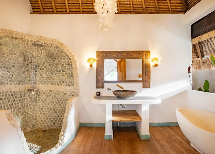Hina 3 Bedroom In Bingin